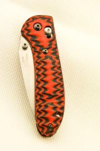 Кастомные накладки для ножа Benchmade 555. 556